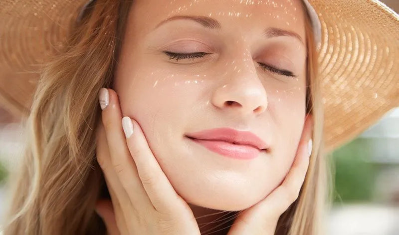 Best Supplements for Naturally Glowing Skin Hydration